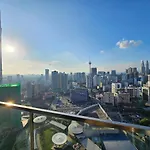 Beachtime 2Br With Klcc View & Infinity Pool